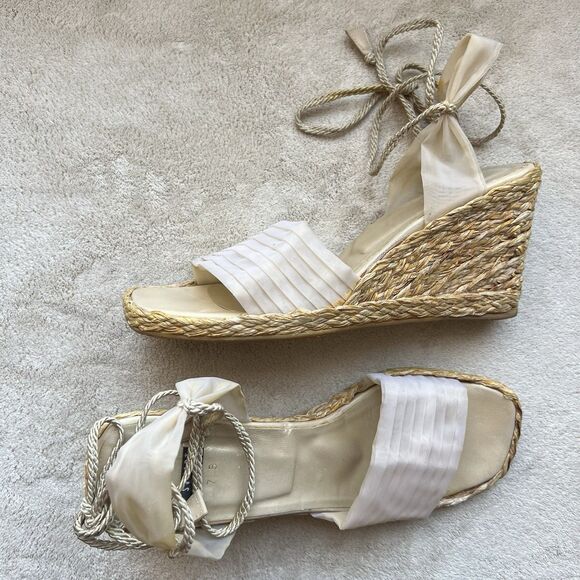 Stuart Weitzman Cream Organza Mesh Wedge Heel Sandals Women 7 Ankle Strap Laces - Picture 16 of 16